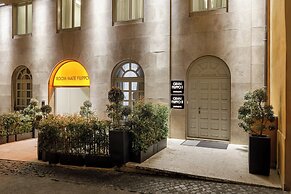 Room Mate Collection Gran Filippo, Rome-Fontana di Trevi