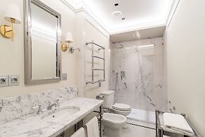 Room Mate Collection Gran Filippo, Rome-Fontana di Trevi