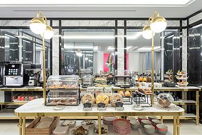 Room Mate Collection Filippo, Rome-Fontana di Trevi