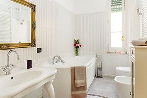 Salvator Rosa Metro Station Flat