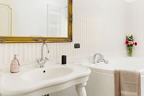 Salvator Rosa Metro Station Flat