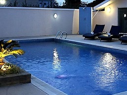 Waxride Residence