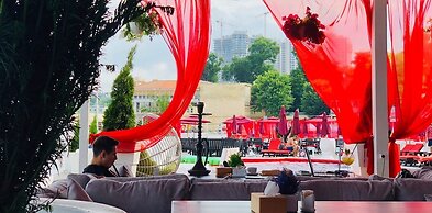 Beach Club Odessa Hotel