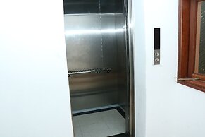 Wild Flower Apartment