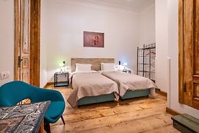 Memoir Hotel