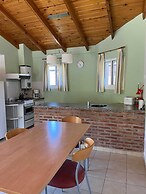 Los Robles Apart Hotel