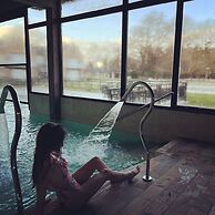 Los Robles Apart Hotel