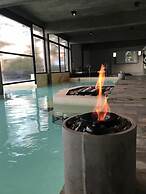 Los Robles Apart Hotel