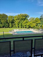 Los Robles Apart Hotel