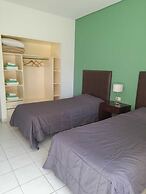 Los Robles Apart Hotel