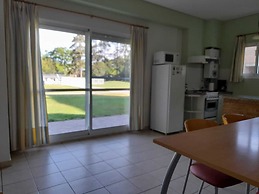 Los Robles Apart Hotel