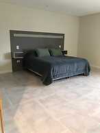 Los Robles Apart Hotel