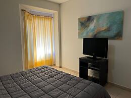 Los Robles Apart Hotel