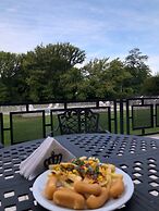 Los Robles Apart Hotel