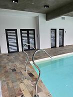 Los Robles Apart Hotel