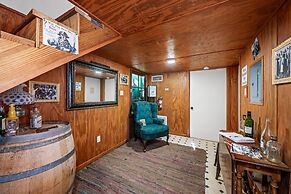 Full Moon Inn B&B