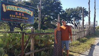 Full Moon Inn B&B
