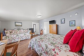 Full Moon Inn B&B