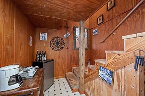 Full Moon Inn B&B