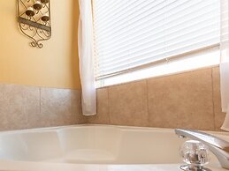 7 Bedrooms in Large Private Vacation Home by Florida Dream Homes