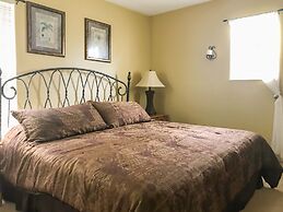 7 Bedrooms in Large Private Vacation Home by Florida Dream Homes