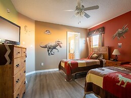 7 Bedrooms in Large Private Vacation Home by Florida Dream Homes