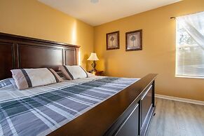 7 Bedrooms in Large Private Vacation Home by Florida Dream Homes