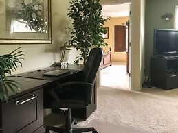 7 Bedrooms in Large Private Vacation Home by Florida Dream Homes