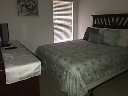 4 Bed and 3 Bath in Perfect Location With Pool by Florida Dream Home