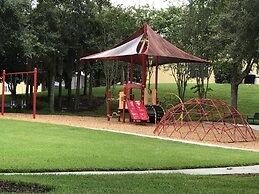 4 Bed and 3 Bath in Perfect Location With Pool by Florida Dream Home