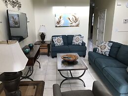 7 Bedroom Home With Private Screened Pool Spa Gameroom and 2 Master Su