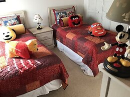 3 Bedroom Home With Private Screened Pool With Rock Waterfall Feature 