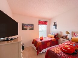 3 Bedroom Home With Private Screened Pool With Rock Waterfall Feature 