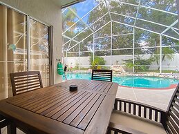 3 Bedroom Home With Private Screened Pool With Rock Waterfall Feature 