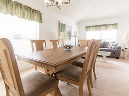 3 Bedroom Home With Private Screened Pool With Rock Waterfall Feature 