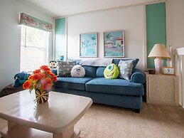 3 Bedroom Home With Private Screened Pool With Rock Waterfall Feature 