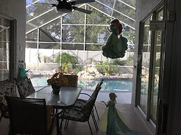 3 Bedroom Home With Private Screened Pool With Rock Waterfall Feature 