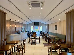 Kanoa Hotel