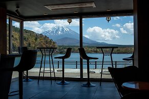 Shoji Lake Hotel