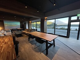 Shoji Lake Hotel