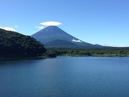 Shoji Lake Hotel