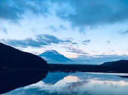 Shoji Lake Hotel