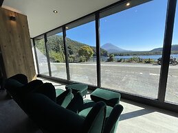 Shoji Lake Hotel