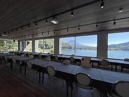 Shoji Lake Hotel