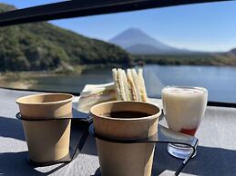 Shoji Lake Hotel