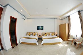 Tam Chau Luxury Hotel