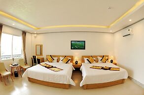 Tam Chau Luxury Hotel