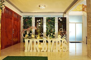 Tam Chau Luxury Hotel