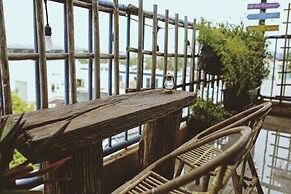 La Maison Des Delices