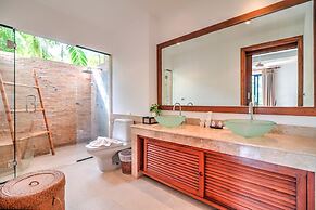 Kan Panorama Seaview Villa